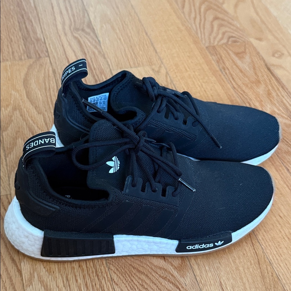 8.5 Adidas Black NMD R1 Sneakers